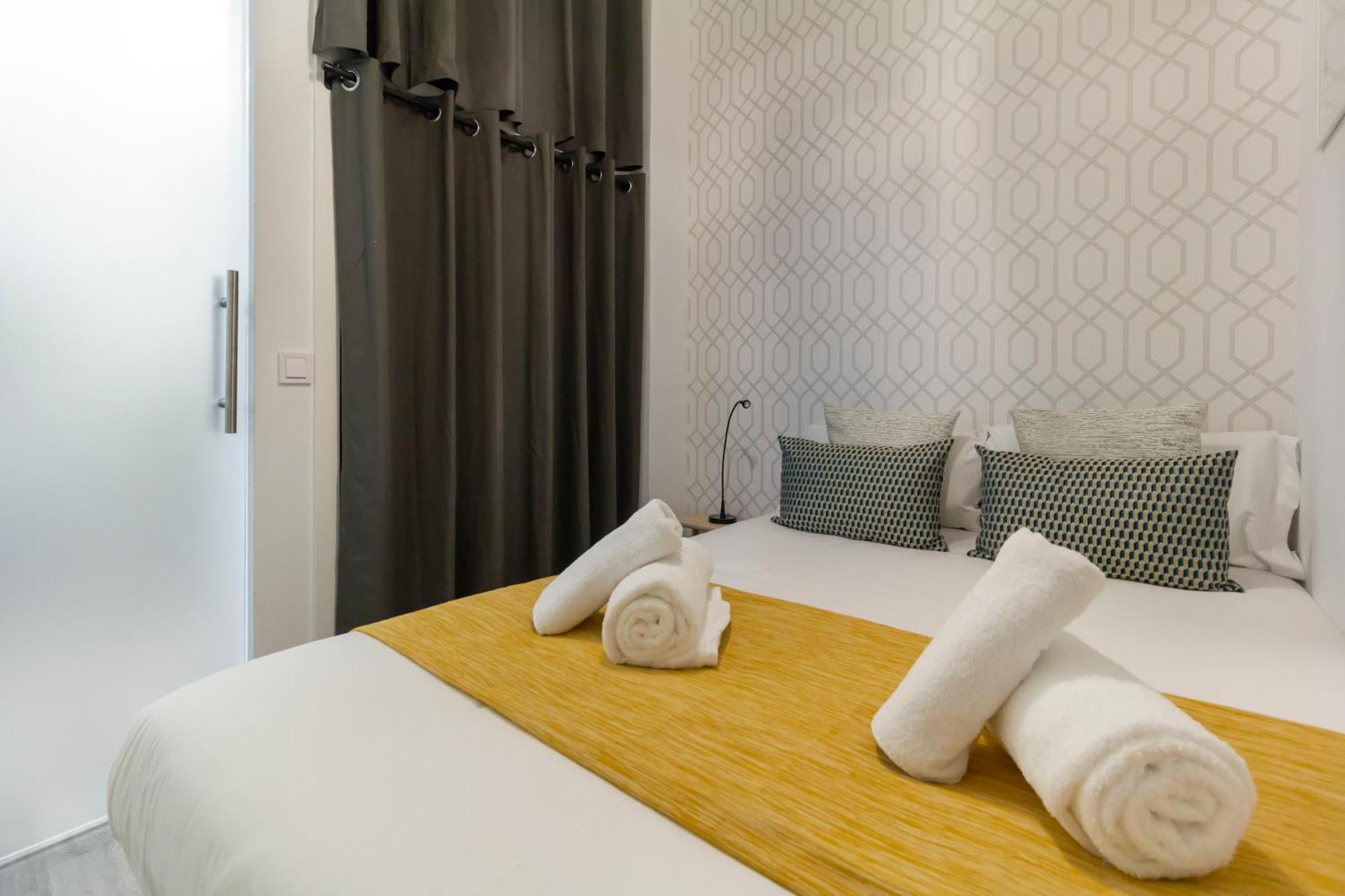 Ronda De Valencia Apartamento Madrid Esterno foto