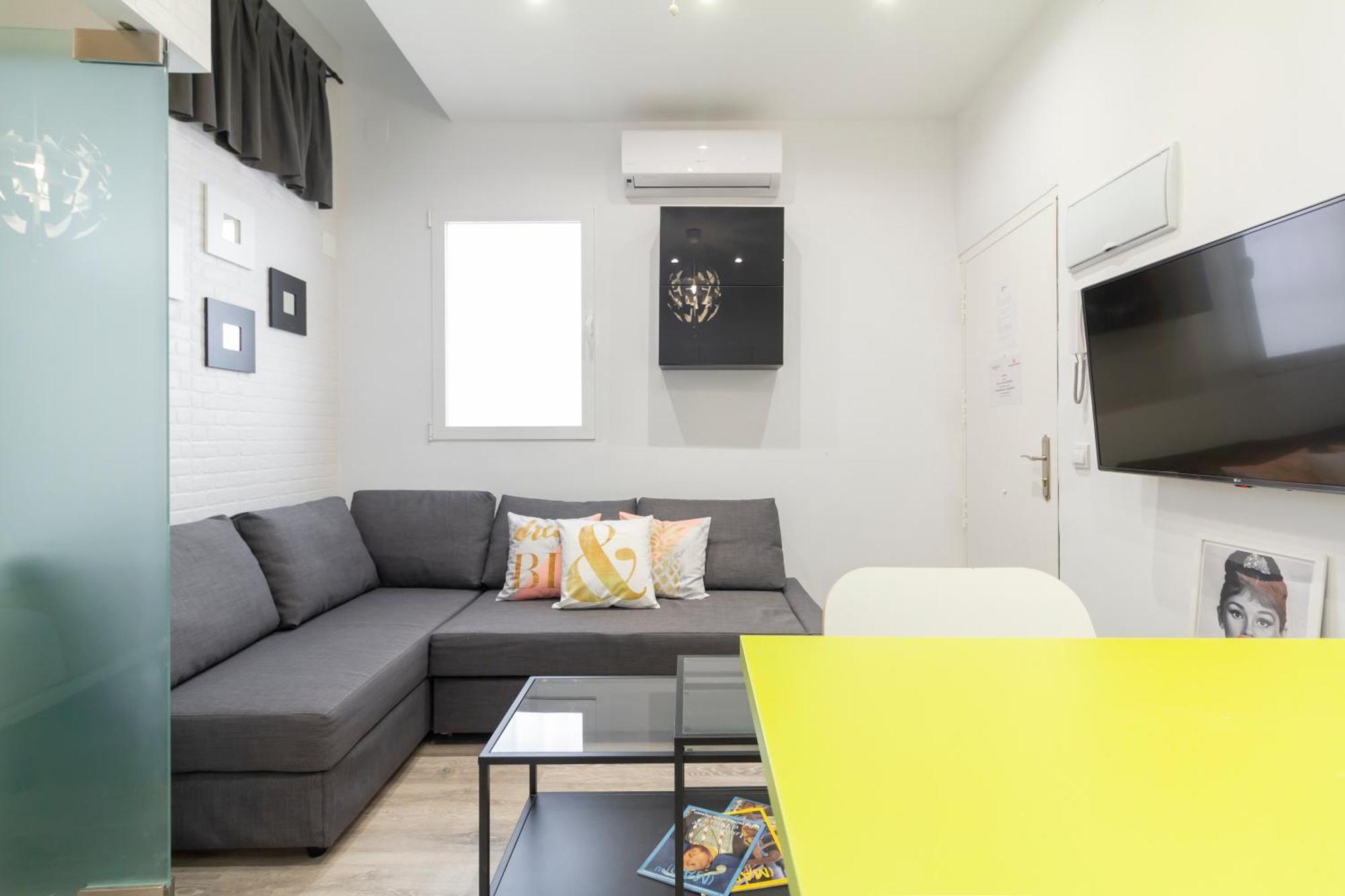 Ronda De Valencia Apartamento Madrid Esterno foto