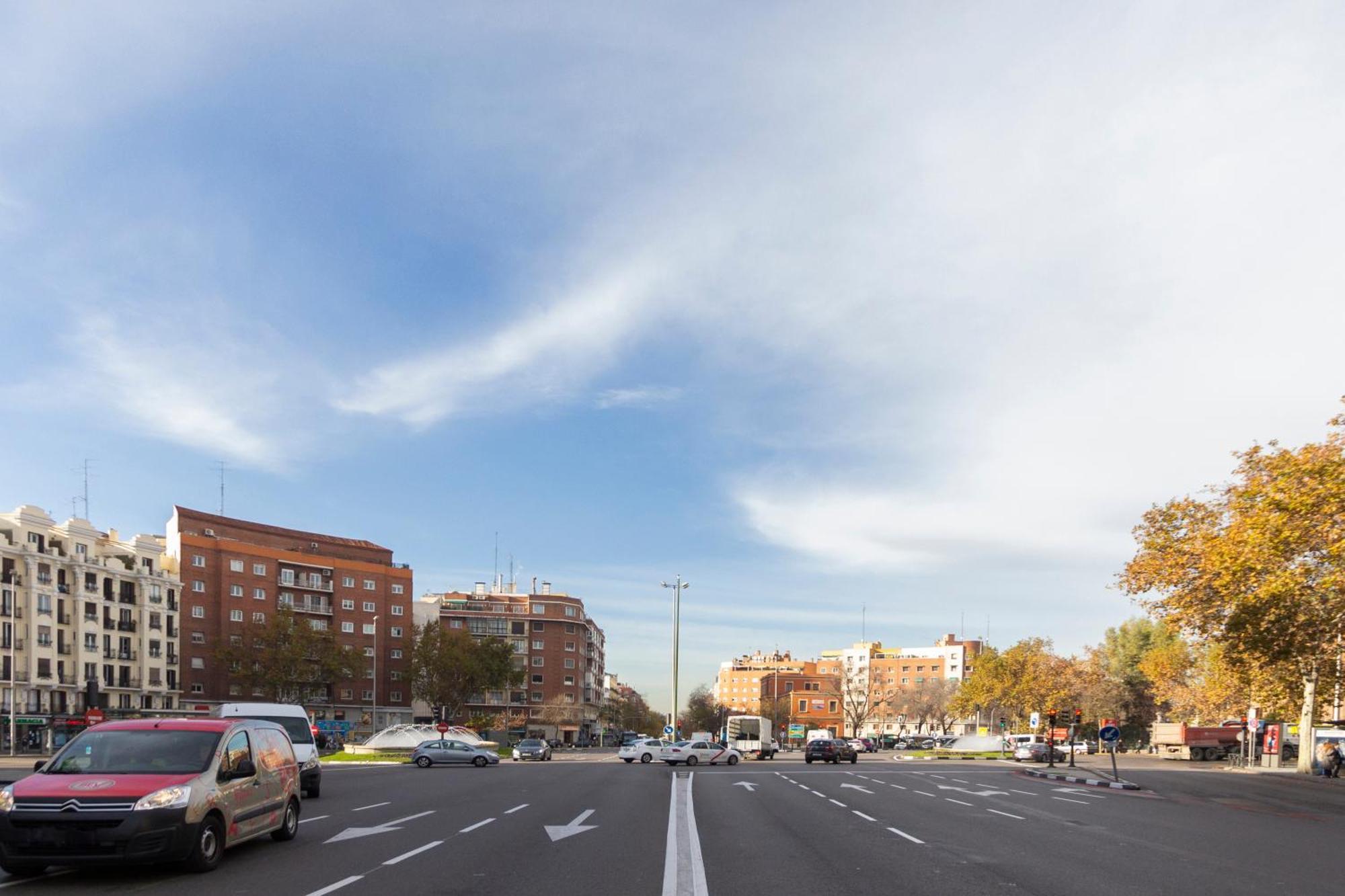 Ronda De Valencia Apartamento Madrid Esterno foto